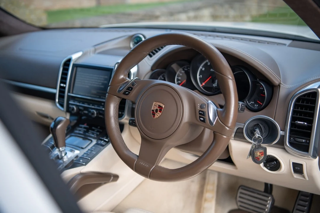 2012 Porsche 958 Cayenne Turbo - Image 11 of 30