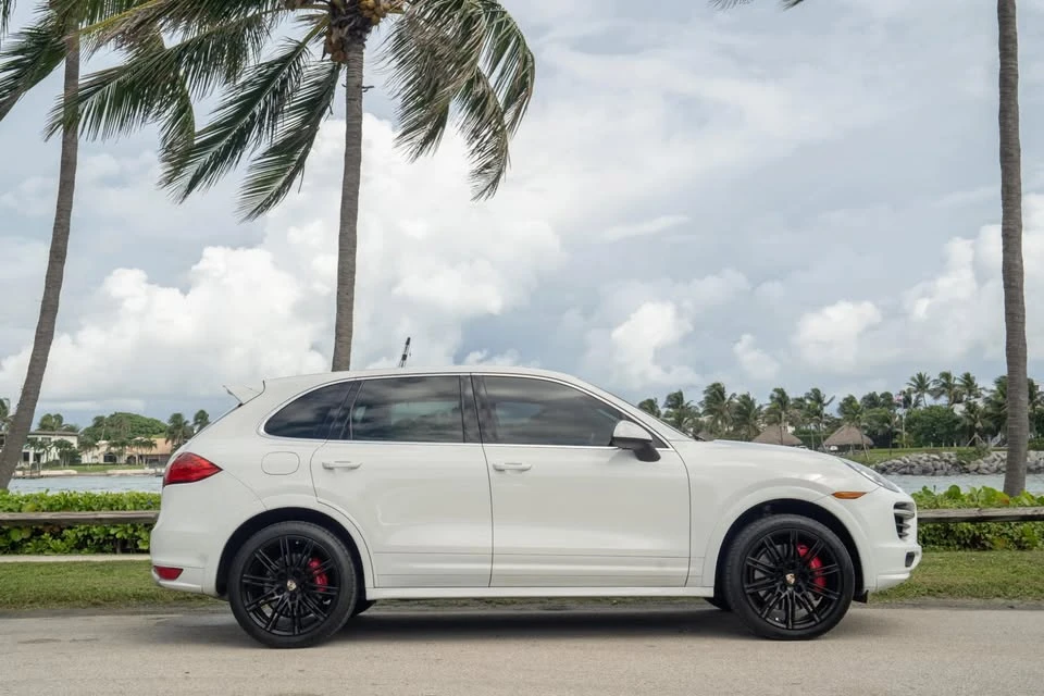 2012 Porsche 958 Cayenne Turbo - Image 6 of 8