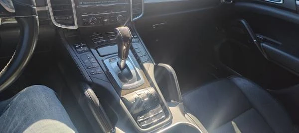 2012 Porsche 958 Cayenne Turbo - Image 2 of 6