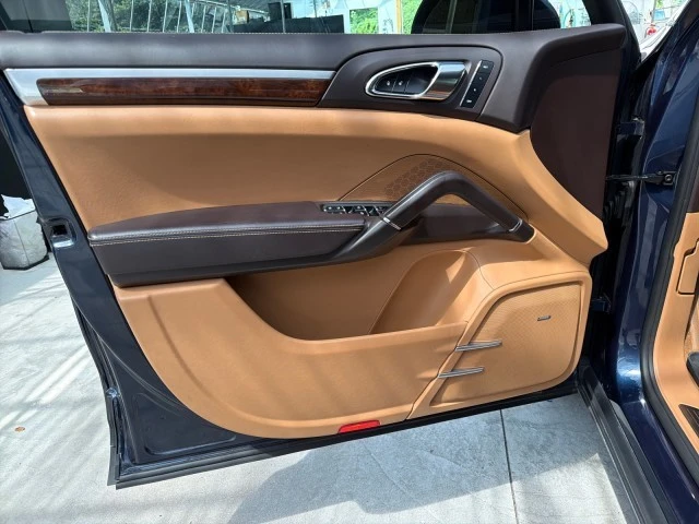 2012 Porsche 958 Cayenne Turbo - Image 17 of 31