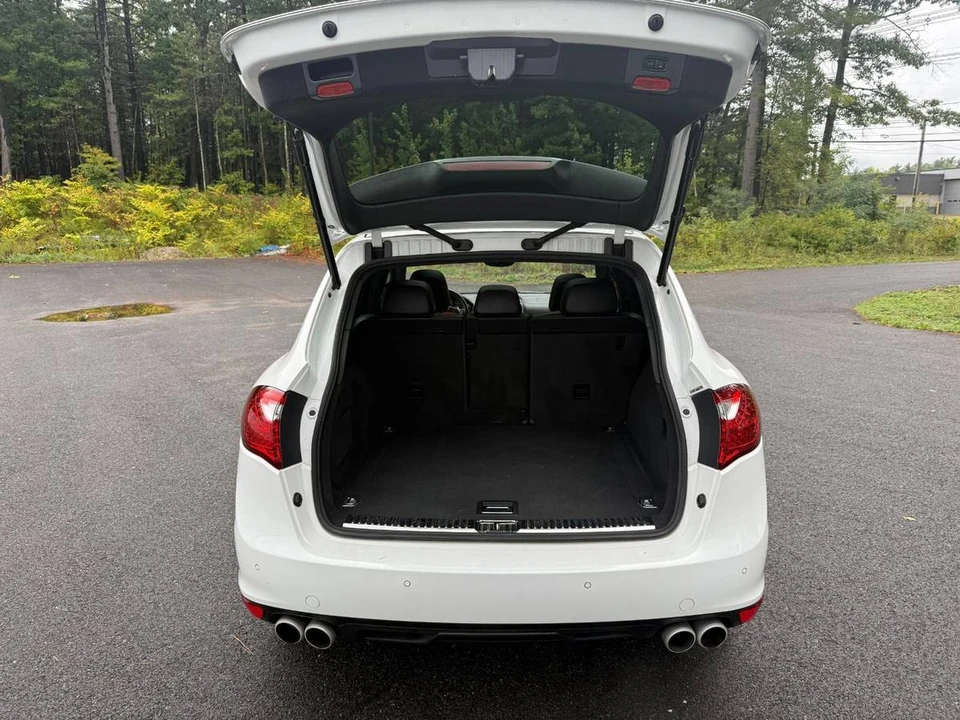2012 Porsche 958 Cayenne Turbo - Image 10 of 20