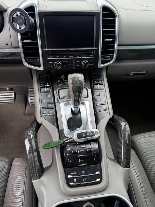 2012 Porsche 958 Cayenne Turbo - Image 12 of 15