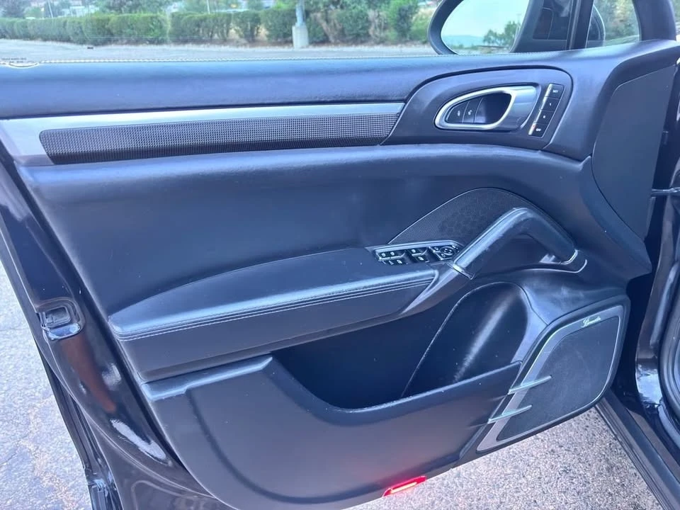 2012 Porsche 958 Cayenne Turbo - Image 12 of 20