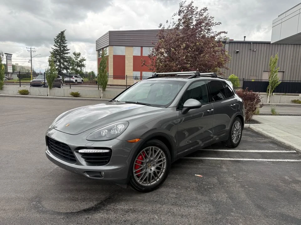 2012 Porsche 958 Cayenne Turbo - Image 2 of 10