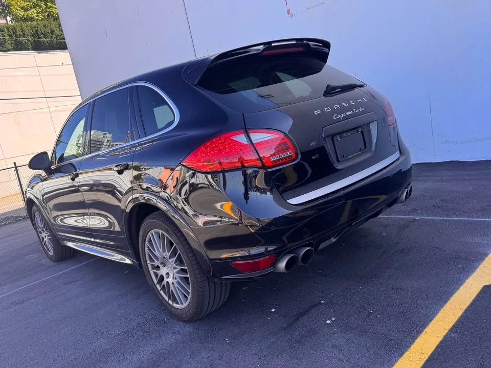 2012 Porsche 958 Cayenne Turbo - Image 2 of 17