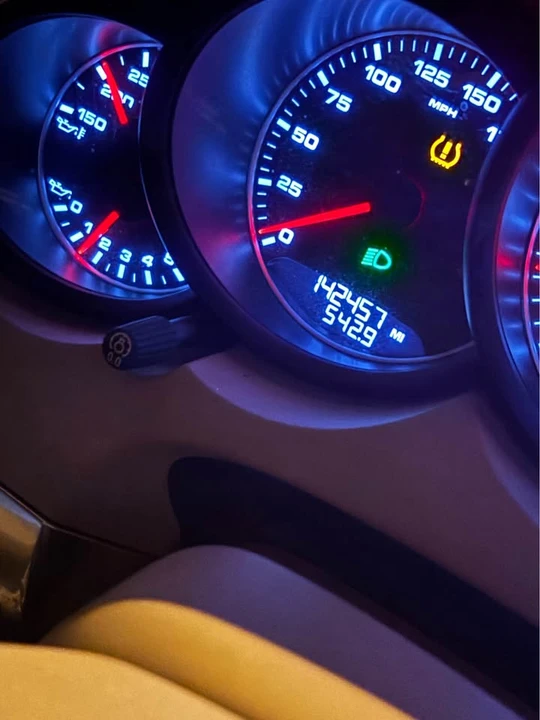 2012 Porsche - Image 7 of 12