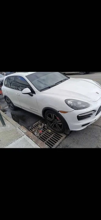 2012 Porsche 958 Cayenne Turbo - Image 5 of 9