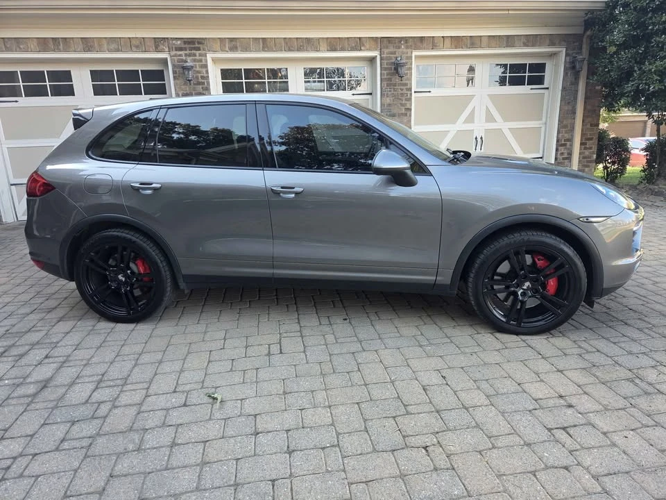 2012 Porsche 958 Cayenne Turbo - Image 2 of 20