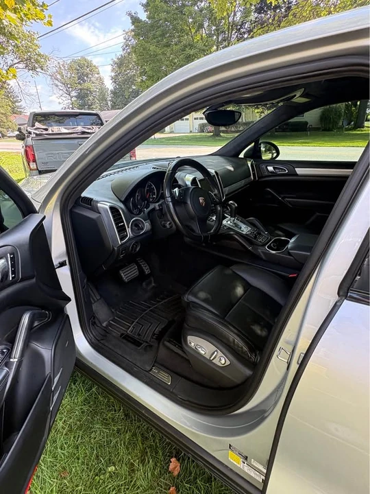 2012 Porsche 958 Cayenne Turbo - Image 11 of 15