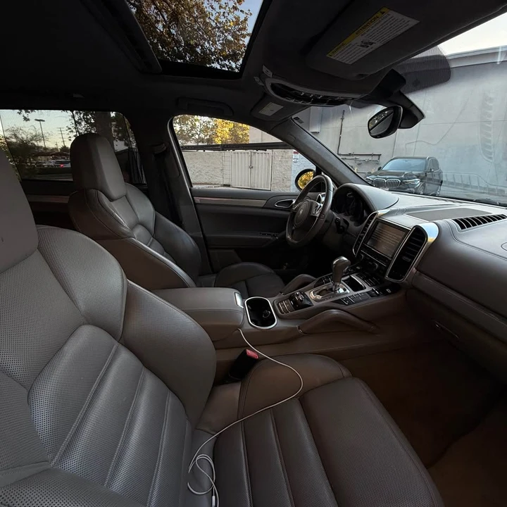 2012 Porsche 958 Cayenne Turbo - Image 10 of 20