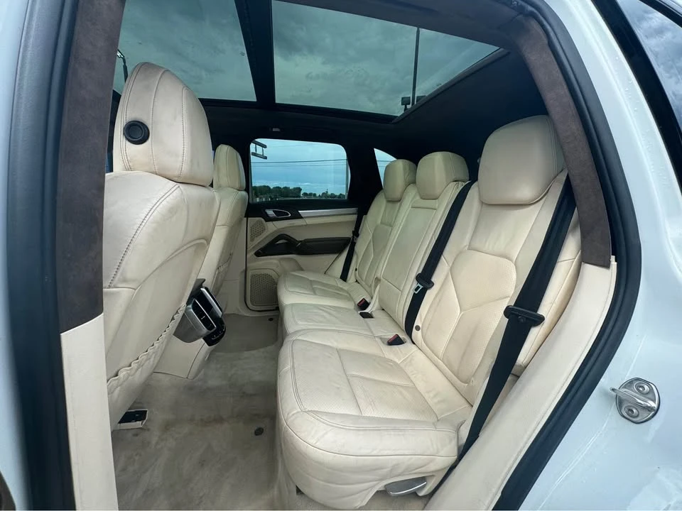 2012 Porsche 958 Cayenne Turbo - Image 10 of 11
