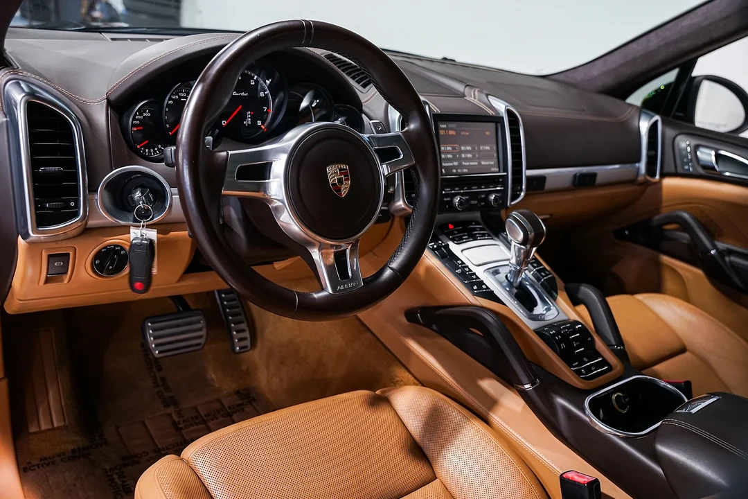 2012 Porsche 958 Cayenne Turbo - Image 10 of 12