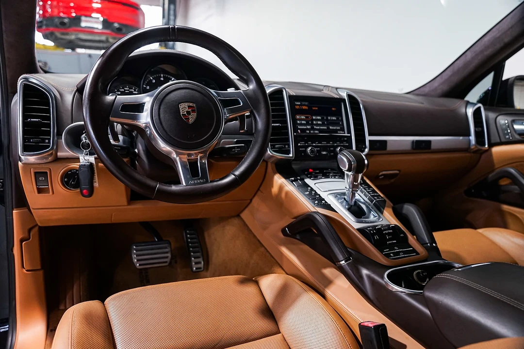2012 Porsche 958 Cayenne Turbo - Image 9 of 12