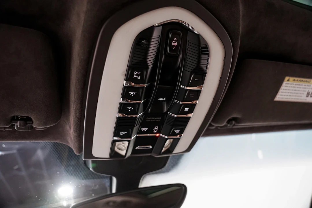 2012 Porsche 958 Cayenne Turbo - Image 13 of 21