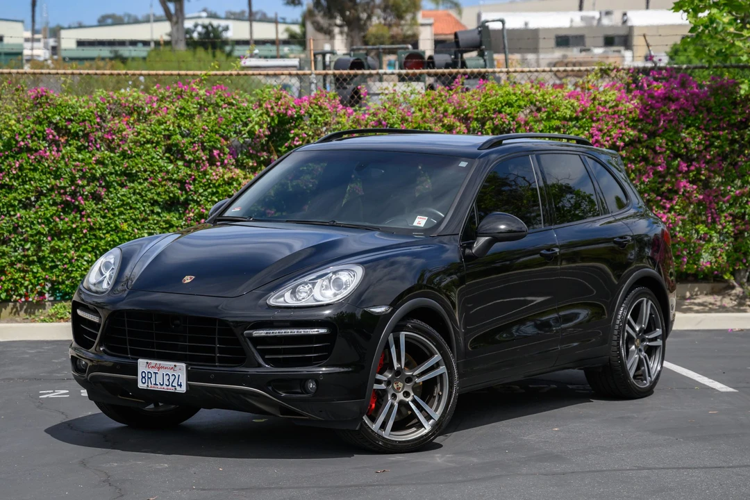 2012 Porsche 958 Cayenne Turbo - Image 2 of 31