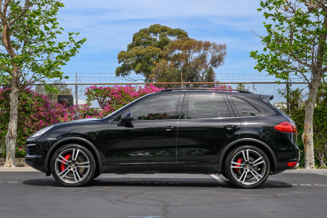 2012 Porsche 958 Cayenne Turbo - Image 4 of 31