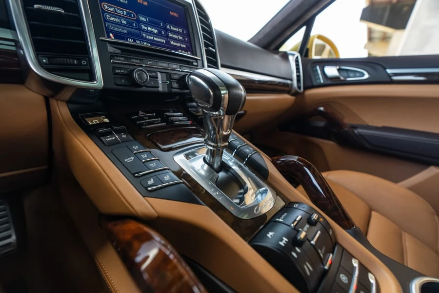 2012 Porsche 958 Cayenne Turbo - Image 25 of 28