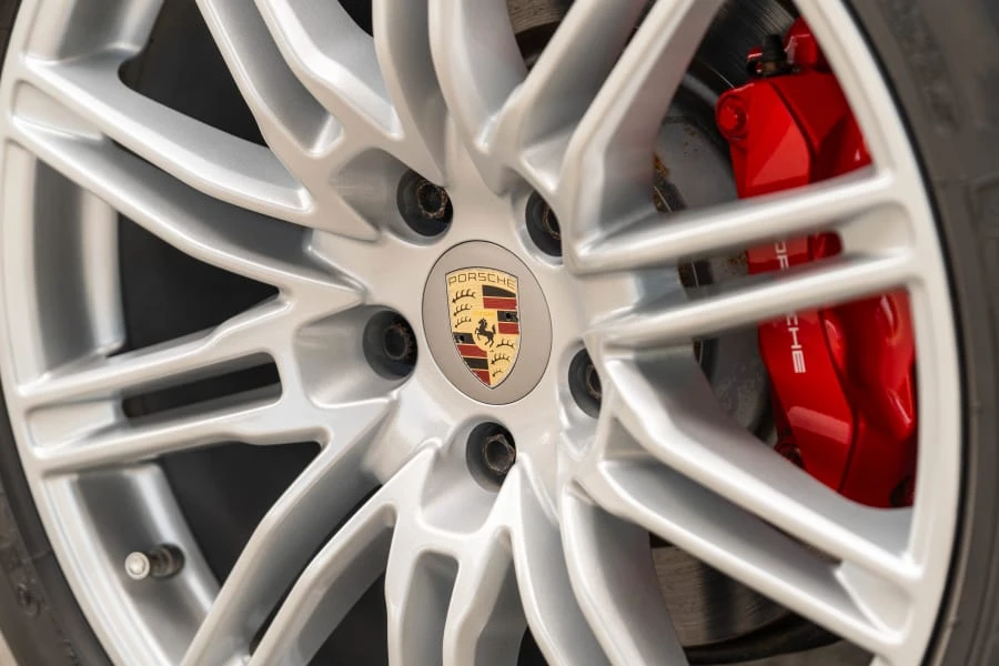 2012 Porsche 958 Cayenne Turbo - Image 14 of 28