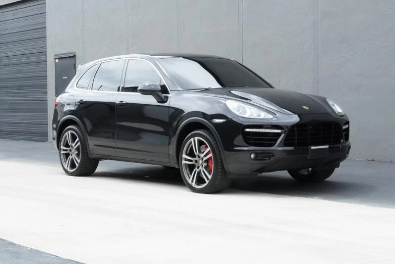2012 Porsche 958 Cayenne Turbo - Image 2 of 31