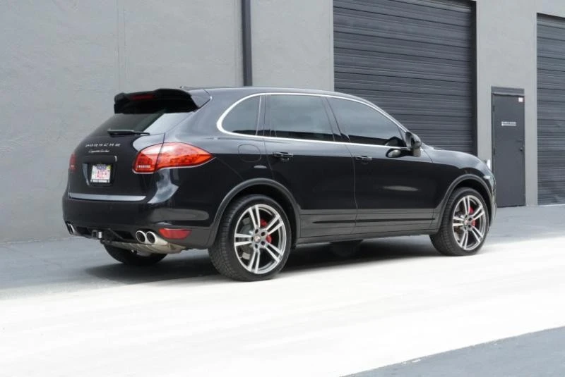 2012 Porsche 958 Cayenne Turbo - Image 8 of 31