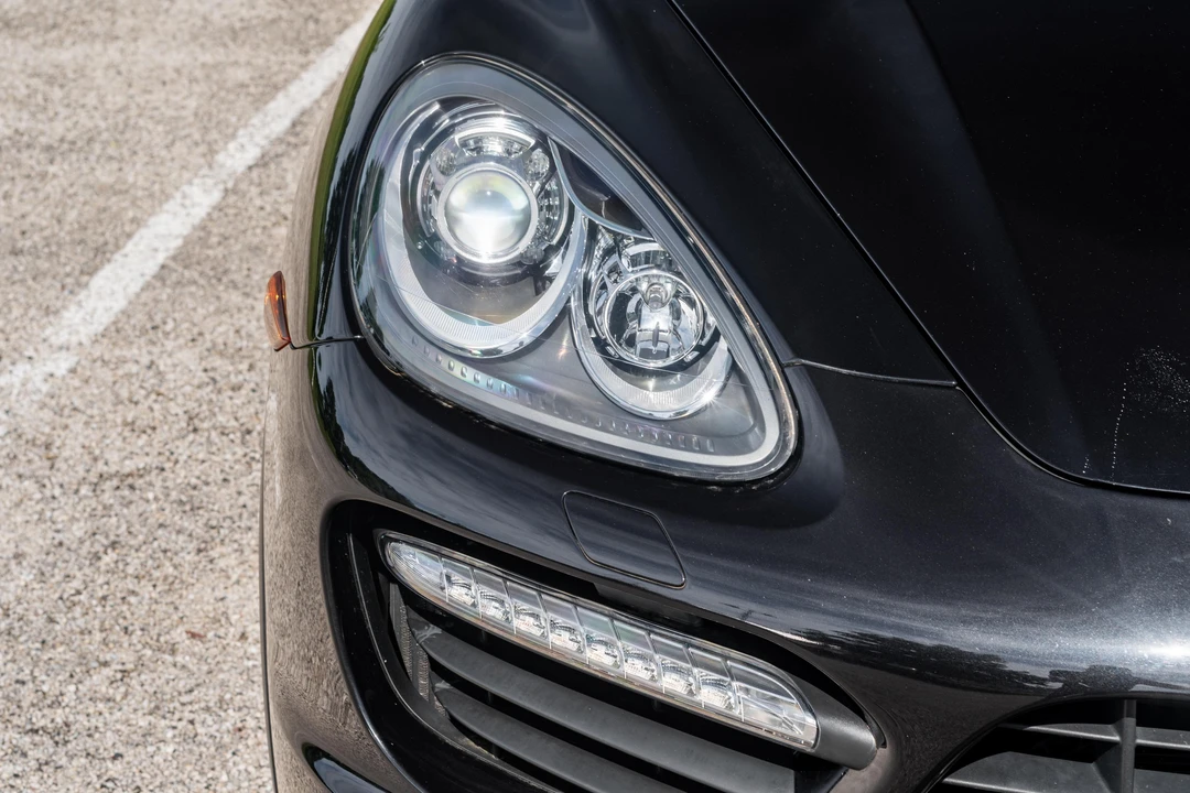 2012 Porsche 958 Cayenne Turbo - Image 12 of 31