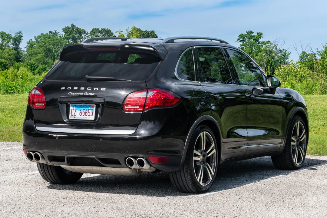 2012 Porsche 958 Cayenne Turbo - Image 10 of 31