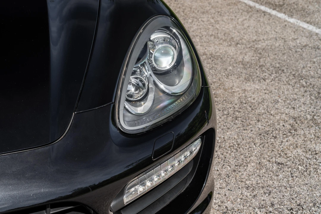 2012 Porsche 958 Cayenne Turbo - Image 16 of 31