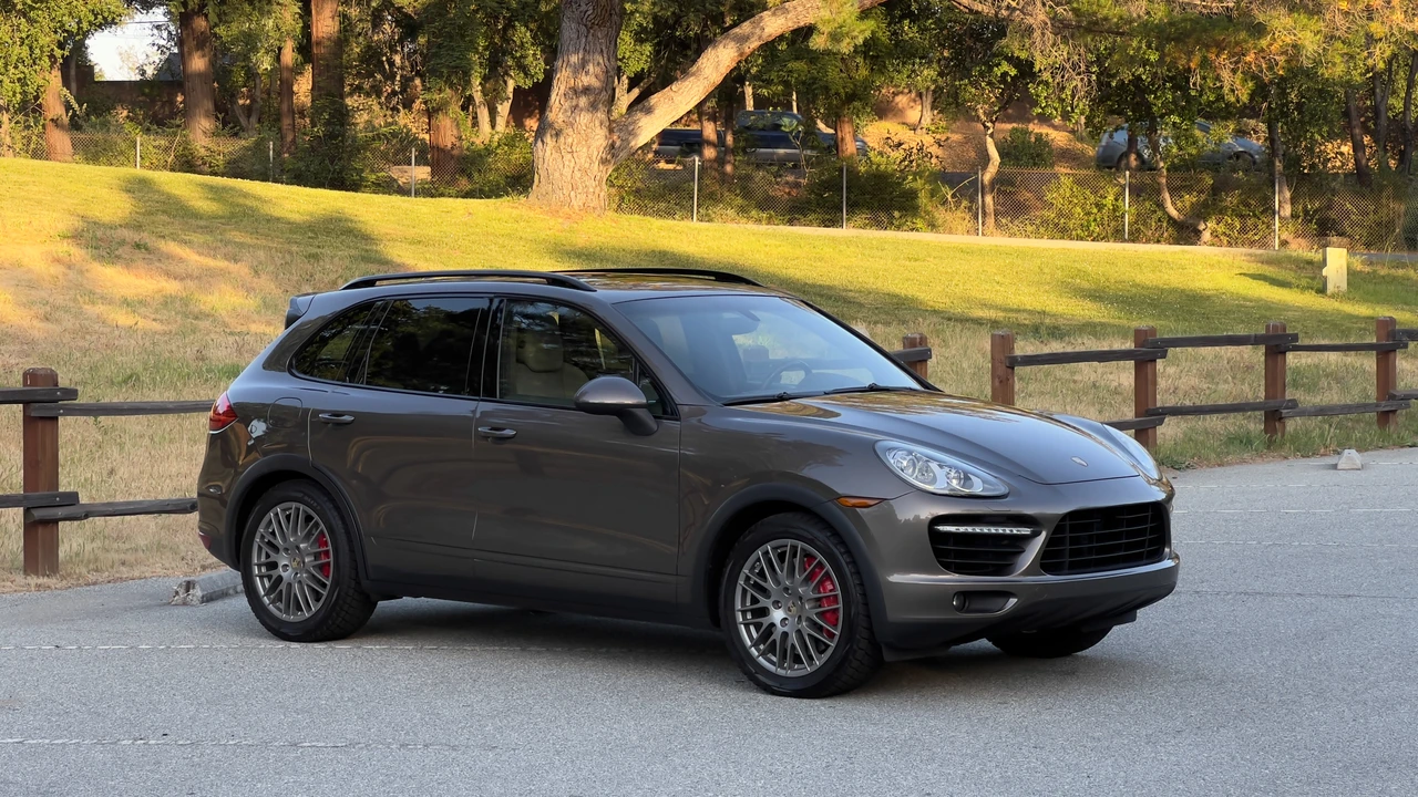 2012 Porsche 958 Cayenne Turbo - Image 26 of 31