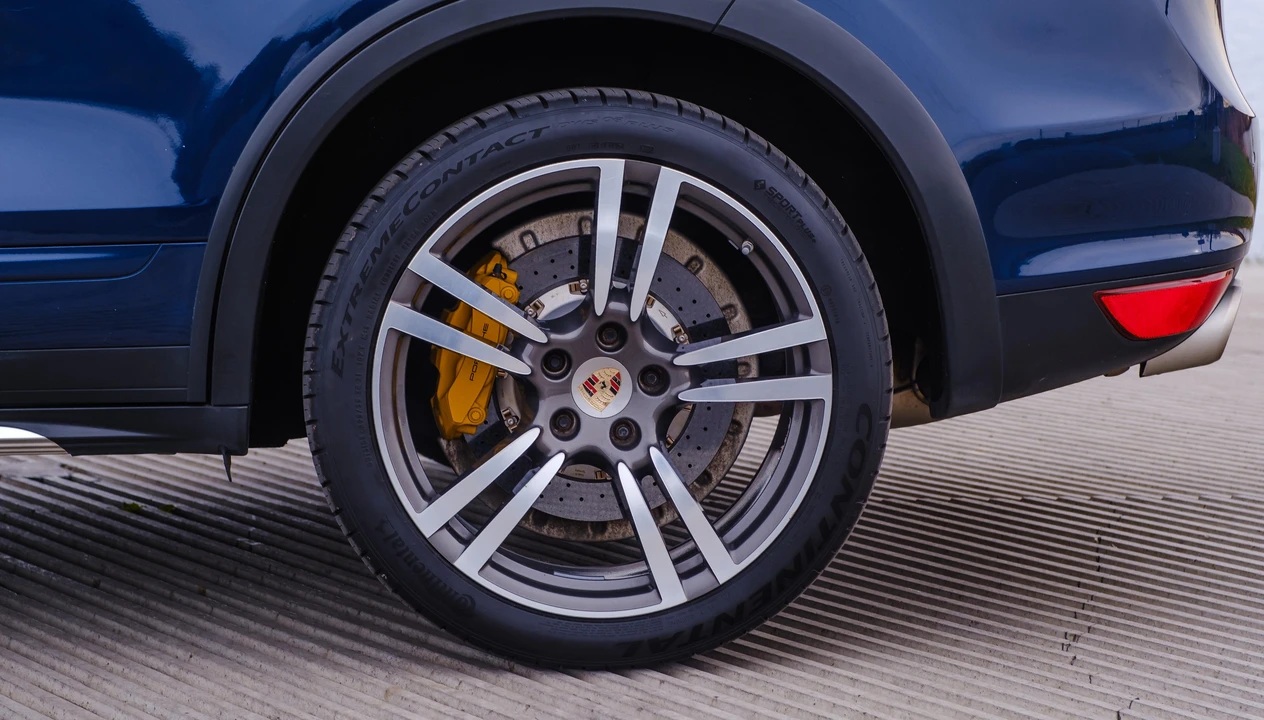 2012 Porsche 958 Cayenne Turbo - Image 21 of 31