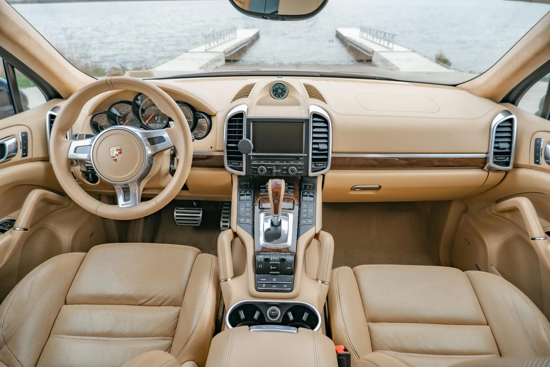 2012 Porsche 958 Cayenne Turbo - Image 24 of 31