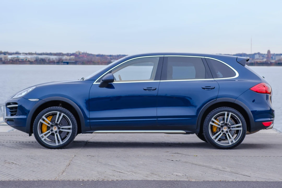2012 Porsche 958 Cayenne Turbo - Image 3 of 31