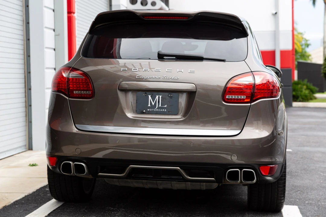 2012 Porsche 958 Cayenne Turbo - Image 16 of 31