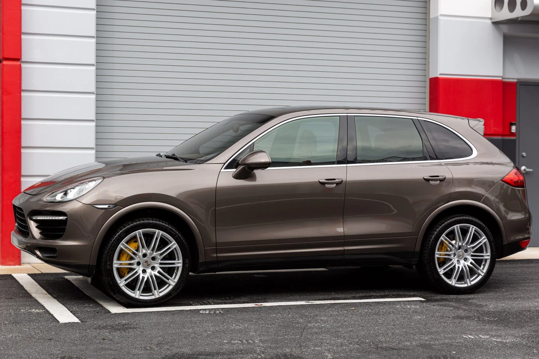 2012 Porsche 958 Cayenne Turbo - Image 6 of 31