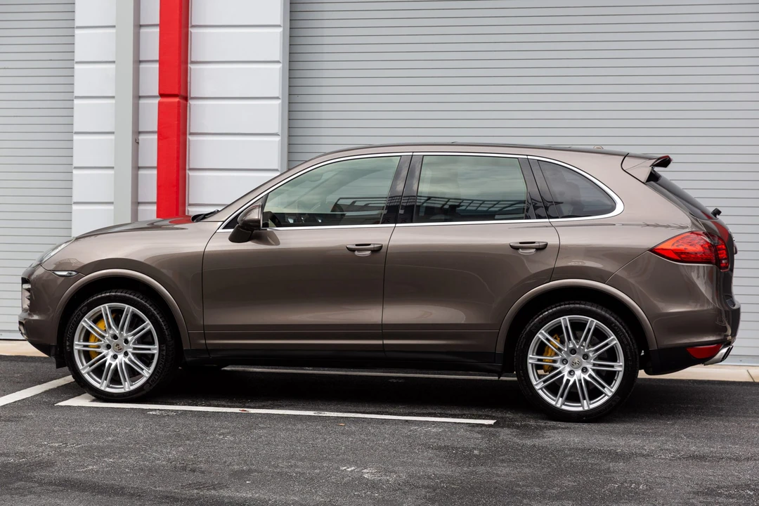 2012 Porsche 958 Cayenne Turbo - Image 8 of 31