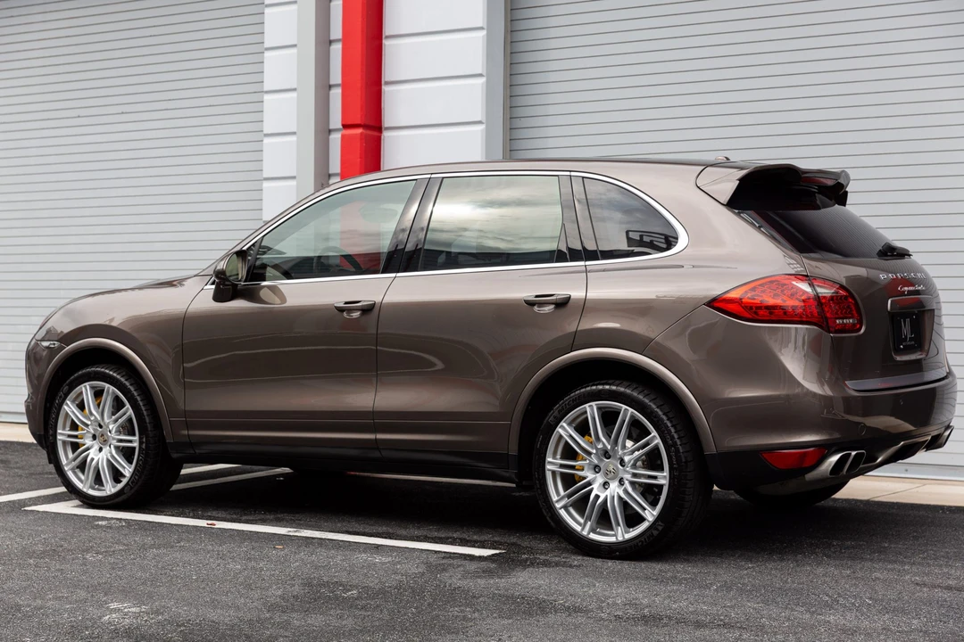 2012 Porsche 958 Cayenne Turbo - Image 9 of 31