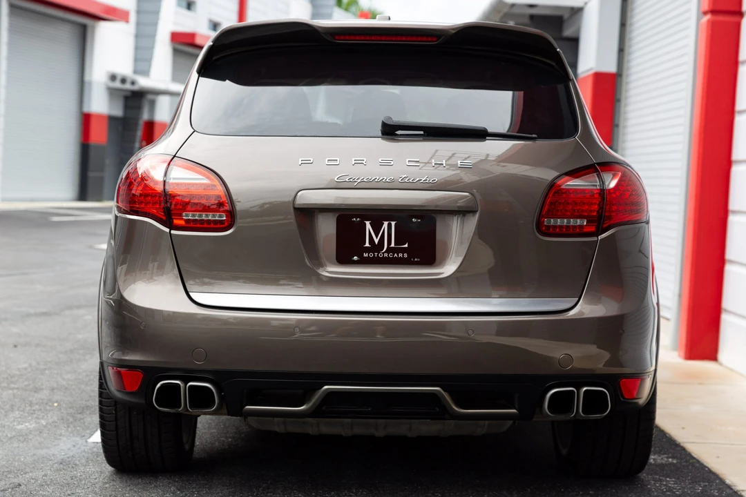 2012 Porsche 958 Cayenne Turbo - Image 14 of 31