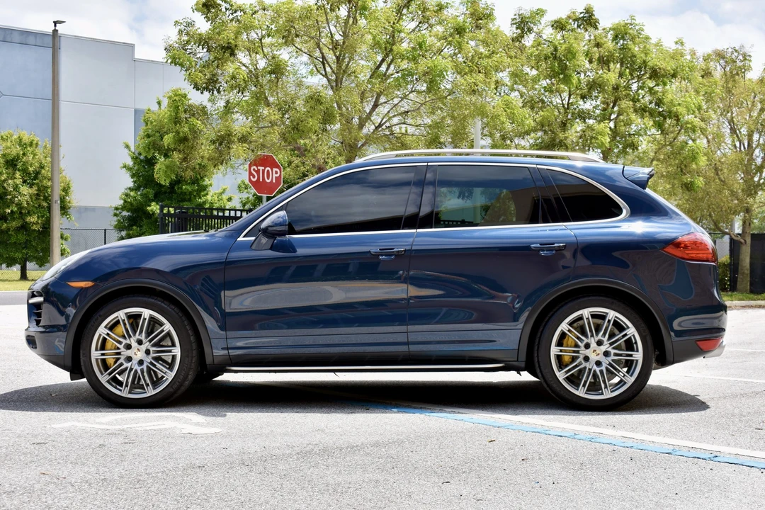 2012 Porsche 958 Cayenne Turbo - Image 7 of 31