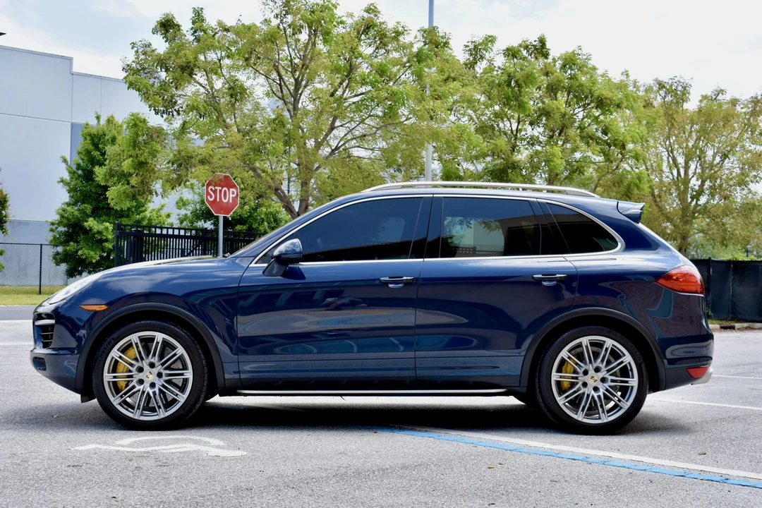 2012 Porsche 958 Cayenne Turbo - Image 6 of 31