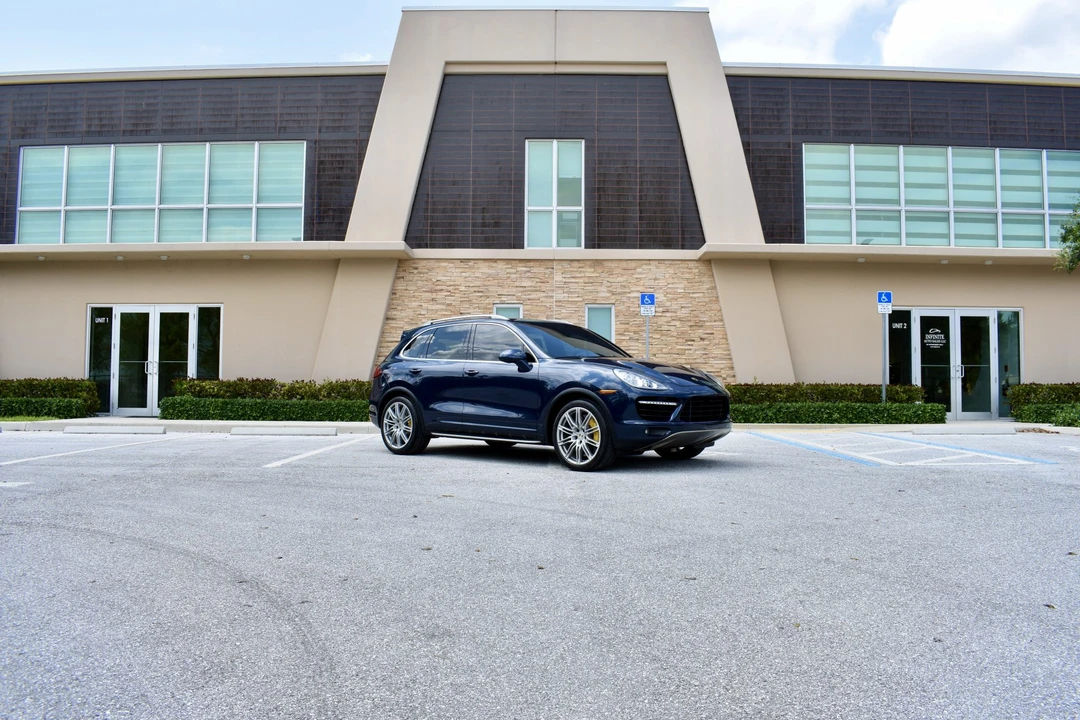 2012 Porsche 958 Cayenne Turbo - Image 24 of 31