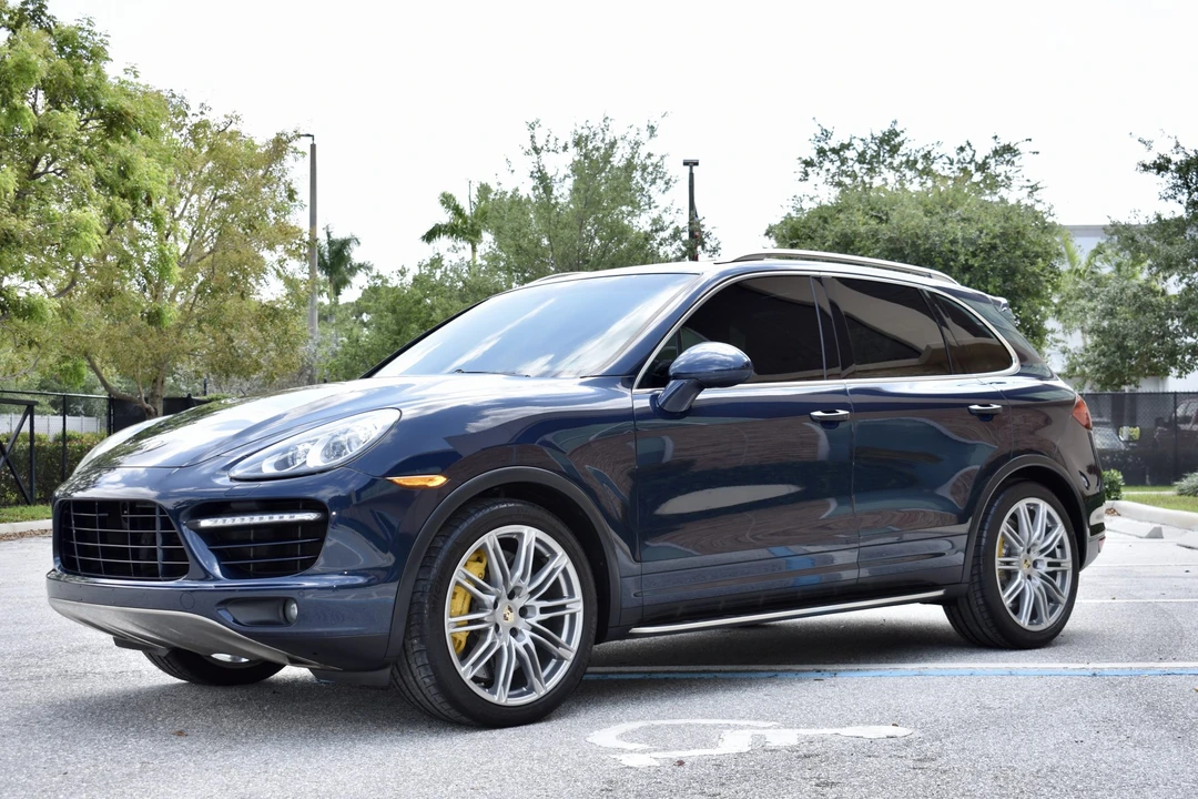 2012 Porsche 958 Cayenne Turbo - Image 2 of 31