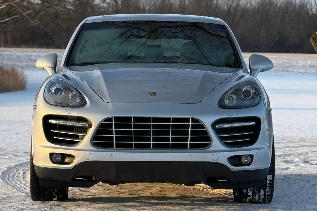 2012 Porsche 958 Cayenne Turbo - Image 2 of 31