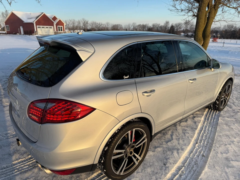 2012 Porsche 958 Cayenne Turbo - Image 25 of 31