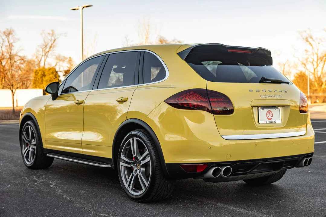 2012 Porsche 958 Cayenne Turbo - Image 10 of 31