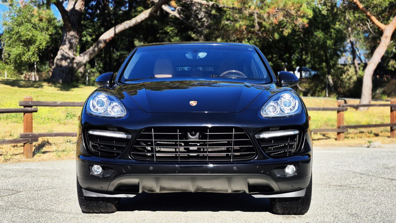 2012 Porsche 958 Cayenne Turbo - Image 28 of 31
