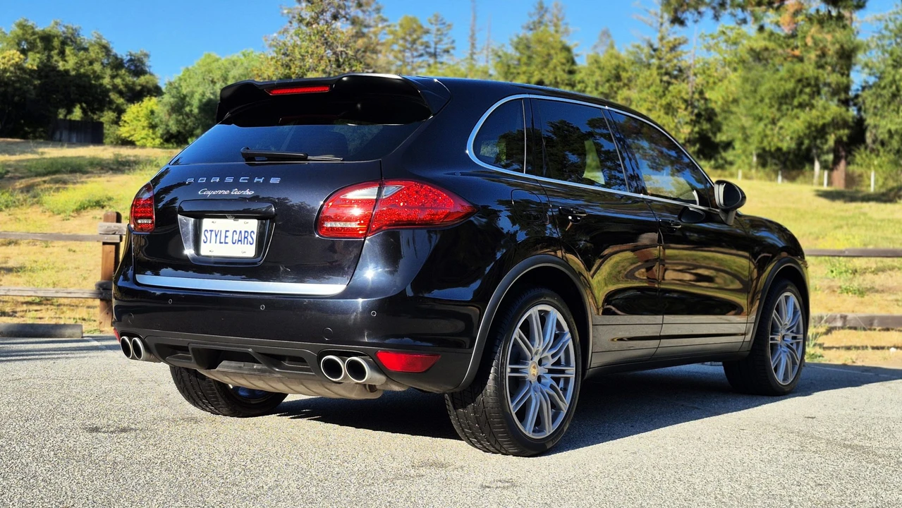 2012 Porsche 958 Cayenne Turbo - Image 18 of 31