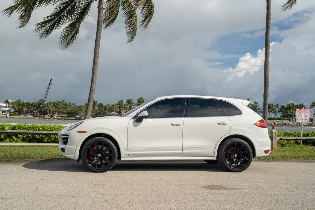2012 Porsche 958 Cayenne Turbo - Image 6 of 31