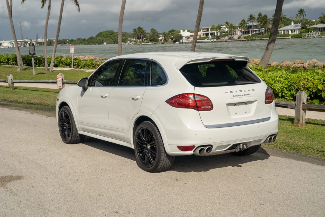 2012 Porsche 958 Cayenne Turbo - Image 7 of 31