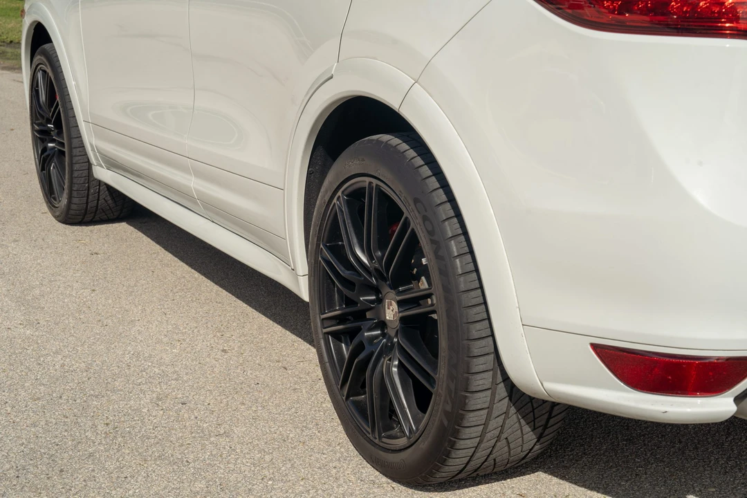 2012 Porsche 958 Cayenne Turbo - Image 26 of 31