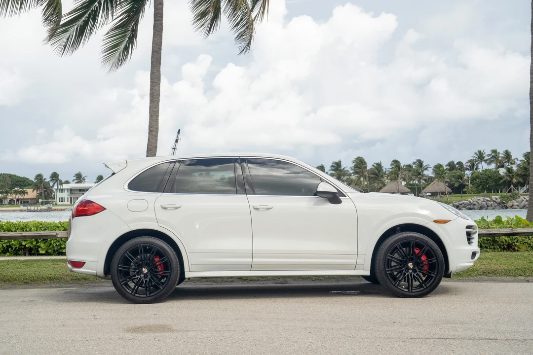 2012 Porsche 958 Cayenne Turbo - Image 13 of 31