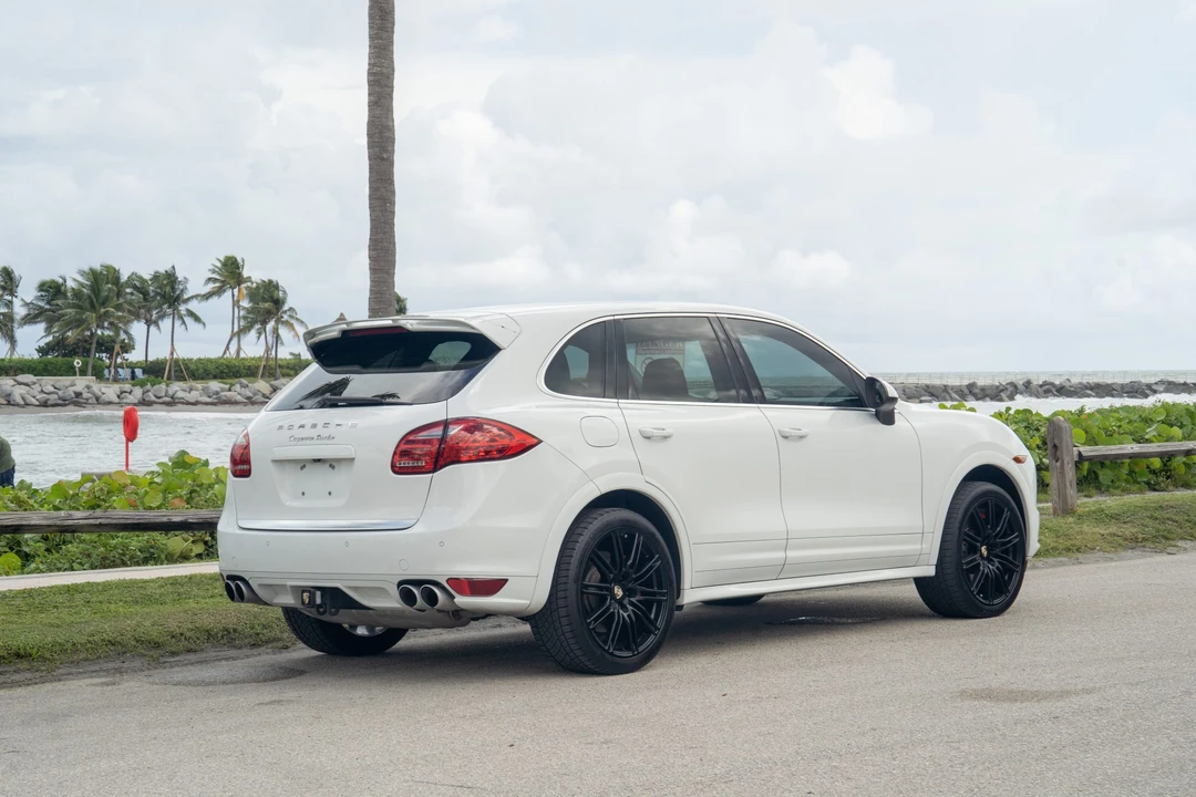 2012 Porsche 958 Cayenne Turbo - Image 11 of 31